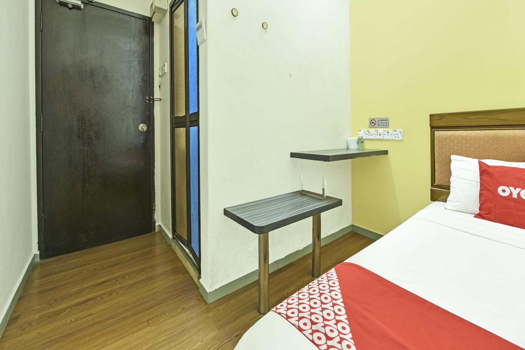 Super Oyo 44036 Hotel De Perdana Hill Batu Pahat Esterno foto