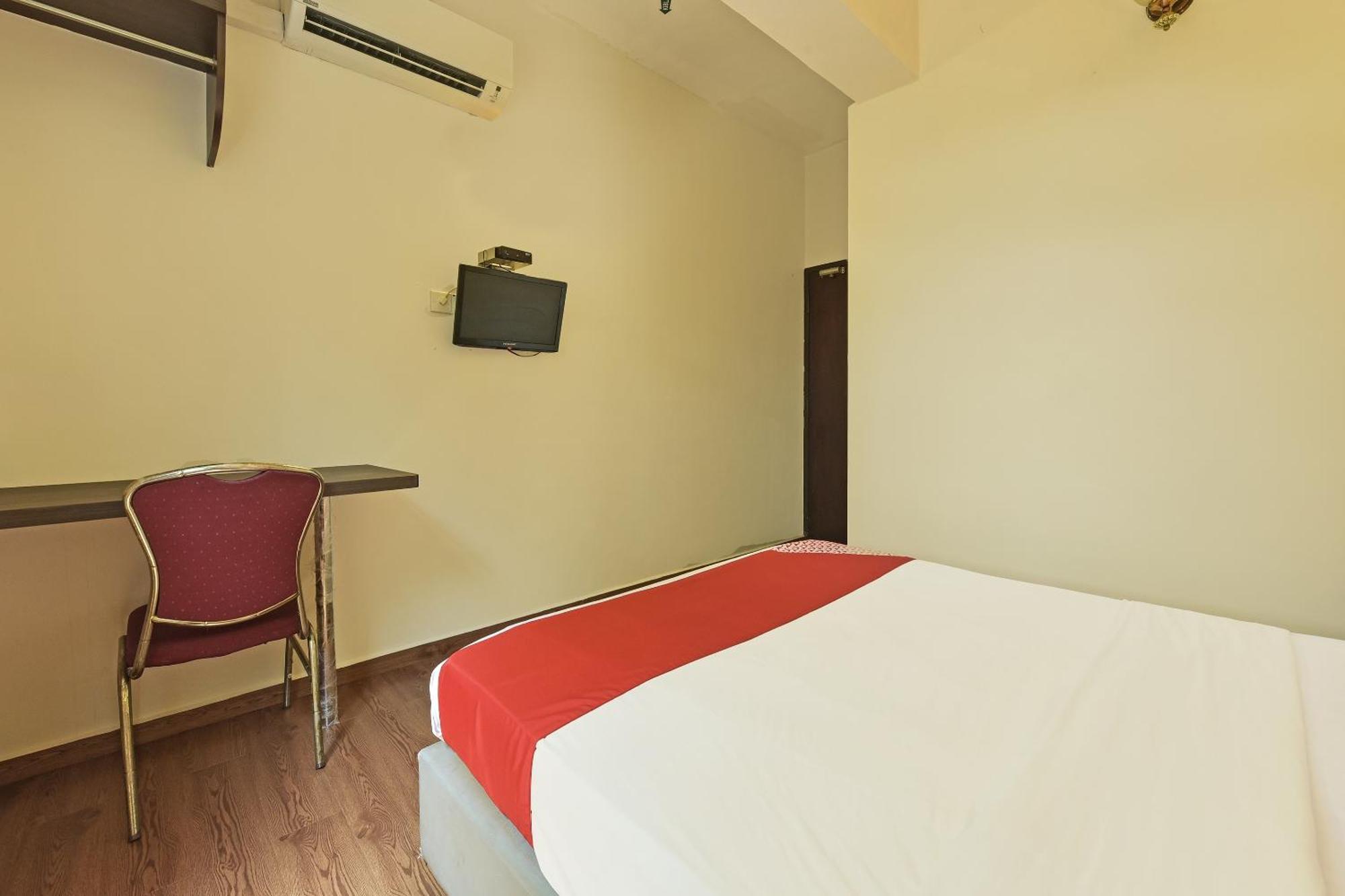 Super Oyo 44036 Hotel De Perdana Hill Batu Pahat Esterno foto