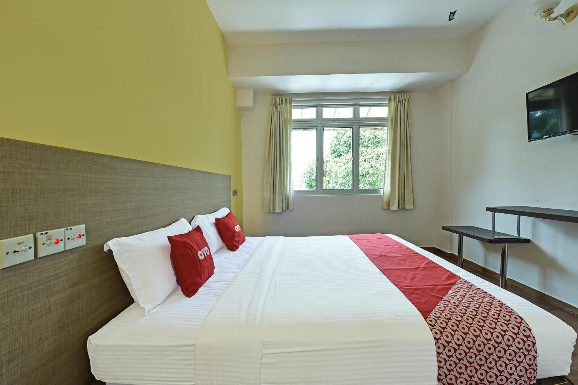 Super Oyo 44036 Hotel De Perdana Hill Batu Pahat Esterno foto