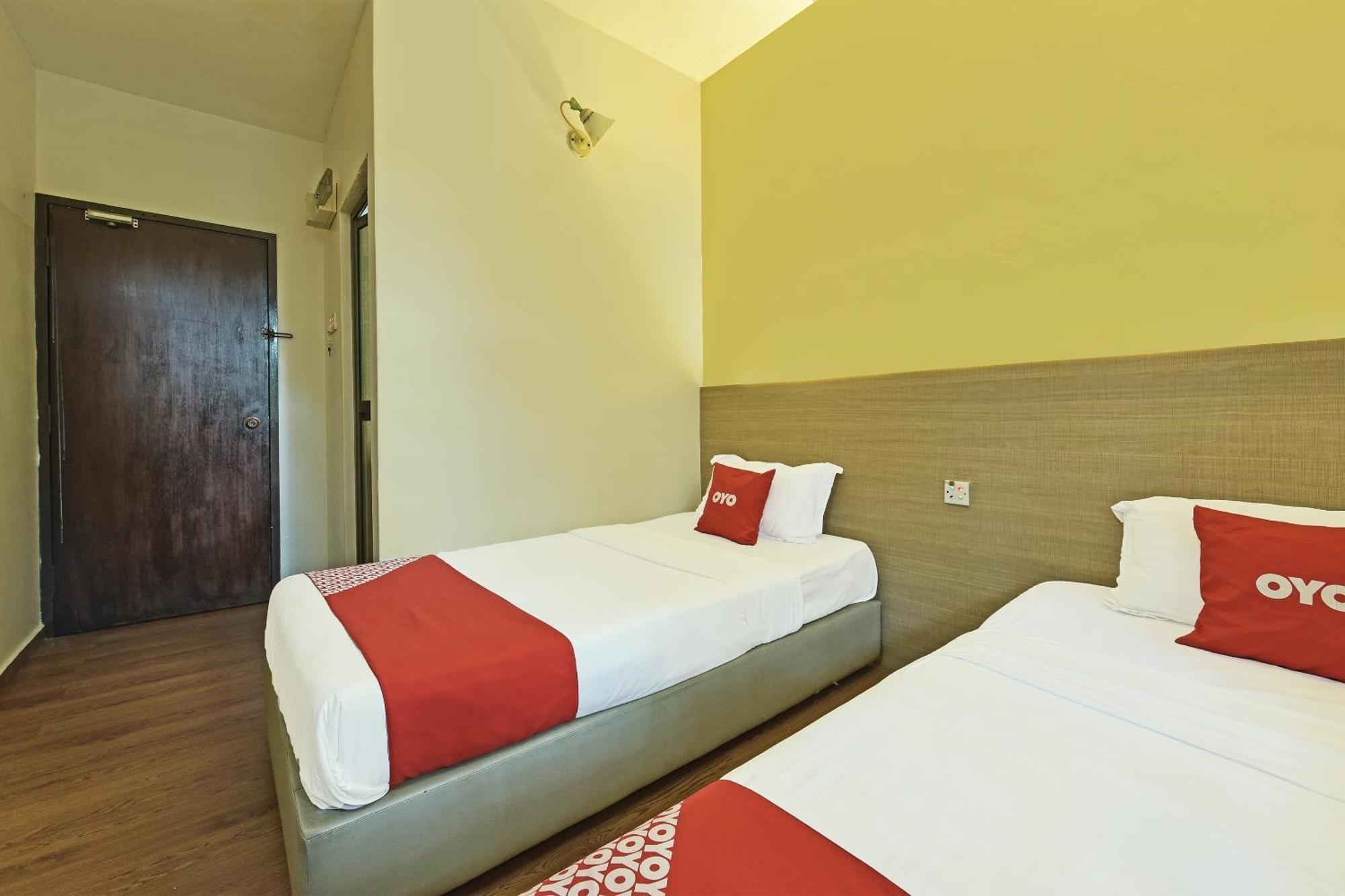 Super Oyo 44036 Hotel De Perdana Hill Batu Pahat Esterno foto