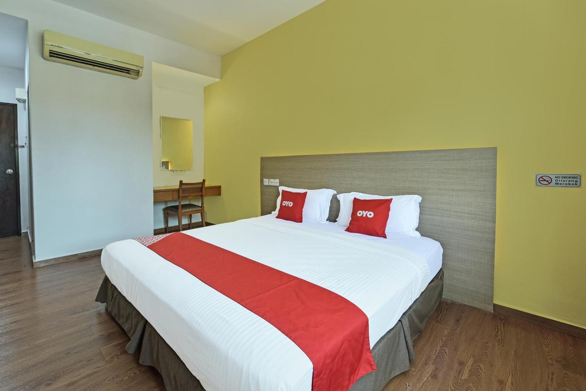 Super Oyo 44036 Hotel De Perdana Hill Batu Pahat Esterno foto