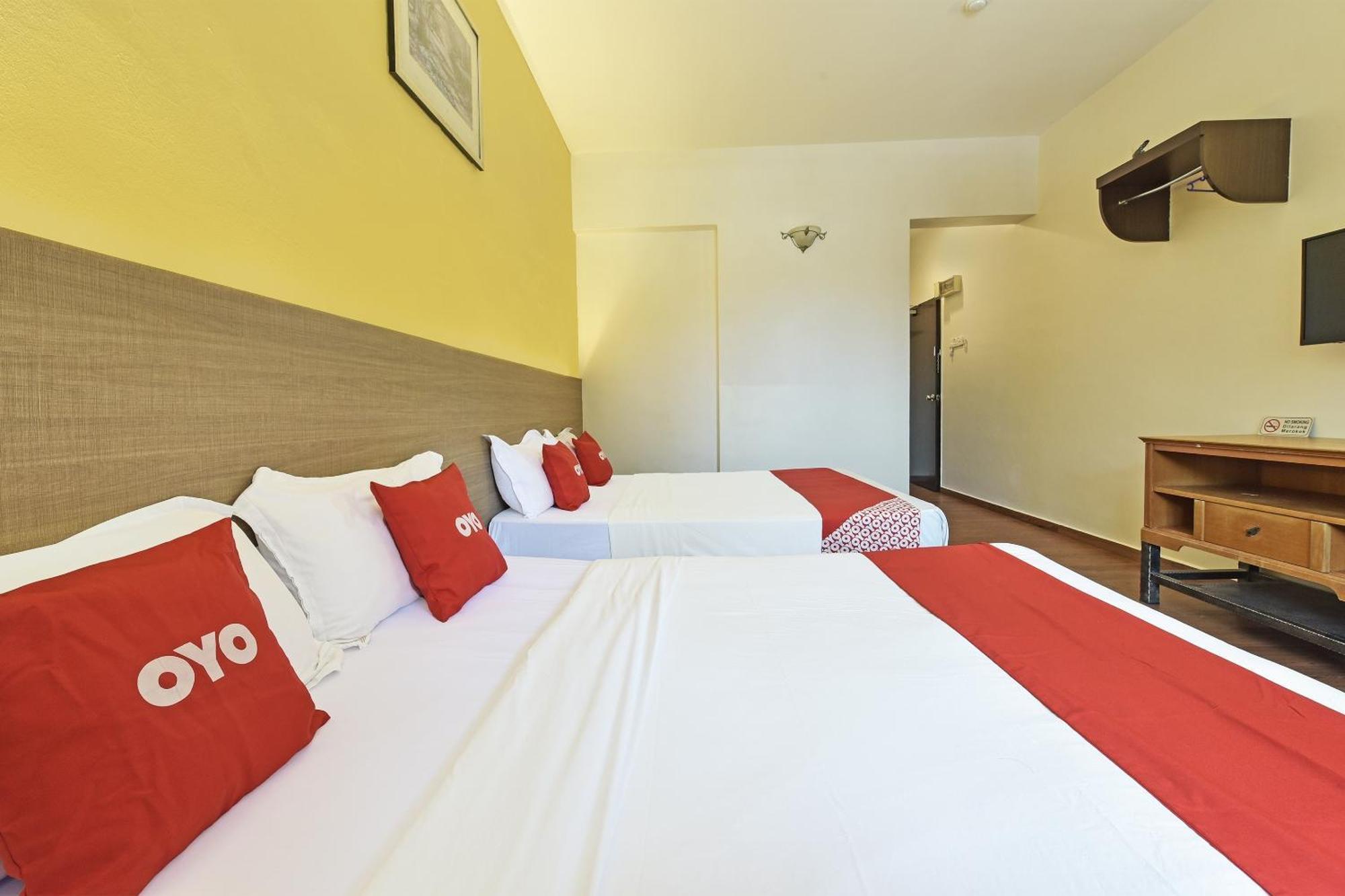 Super Oyo 44036 Hotel De Perdana Hill Batu Pahat Esterno foto