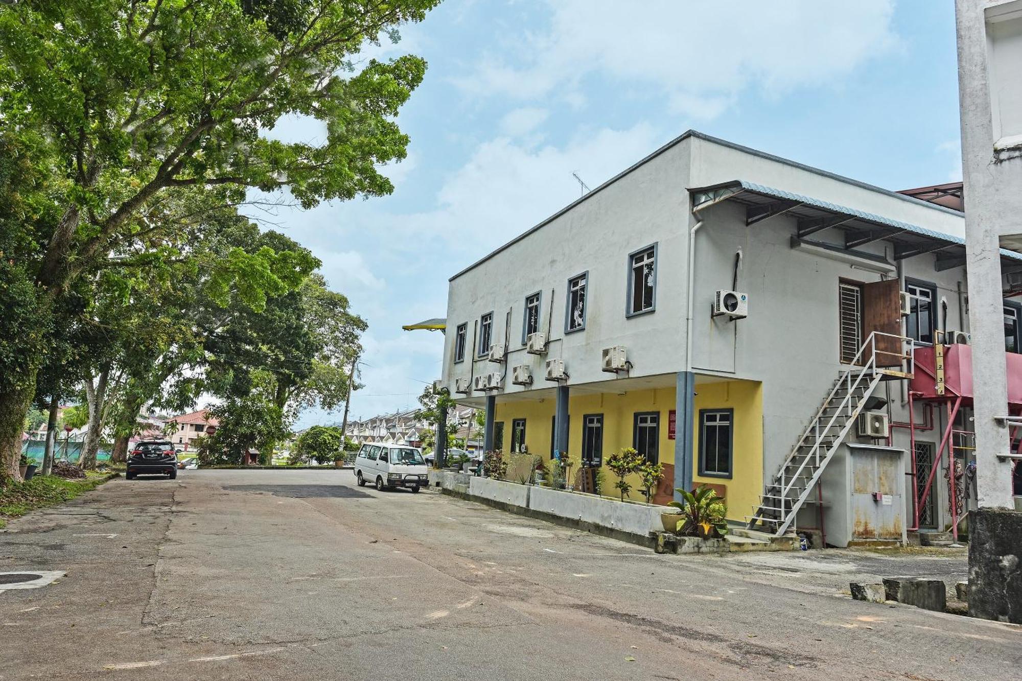 Super Oyo 44036 Hotel De Perdana Hill Batu Pahat Esterno foto
