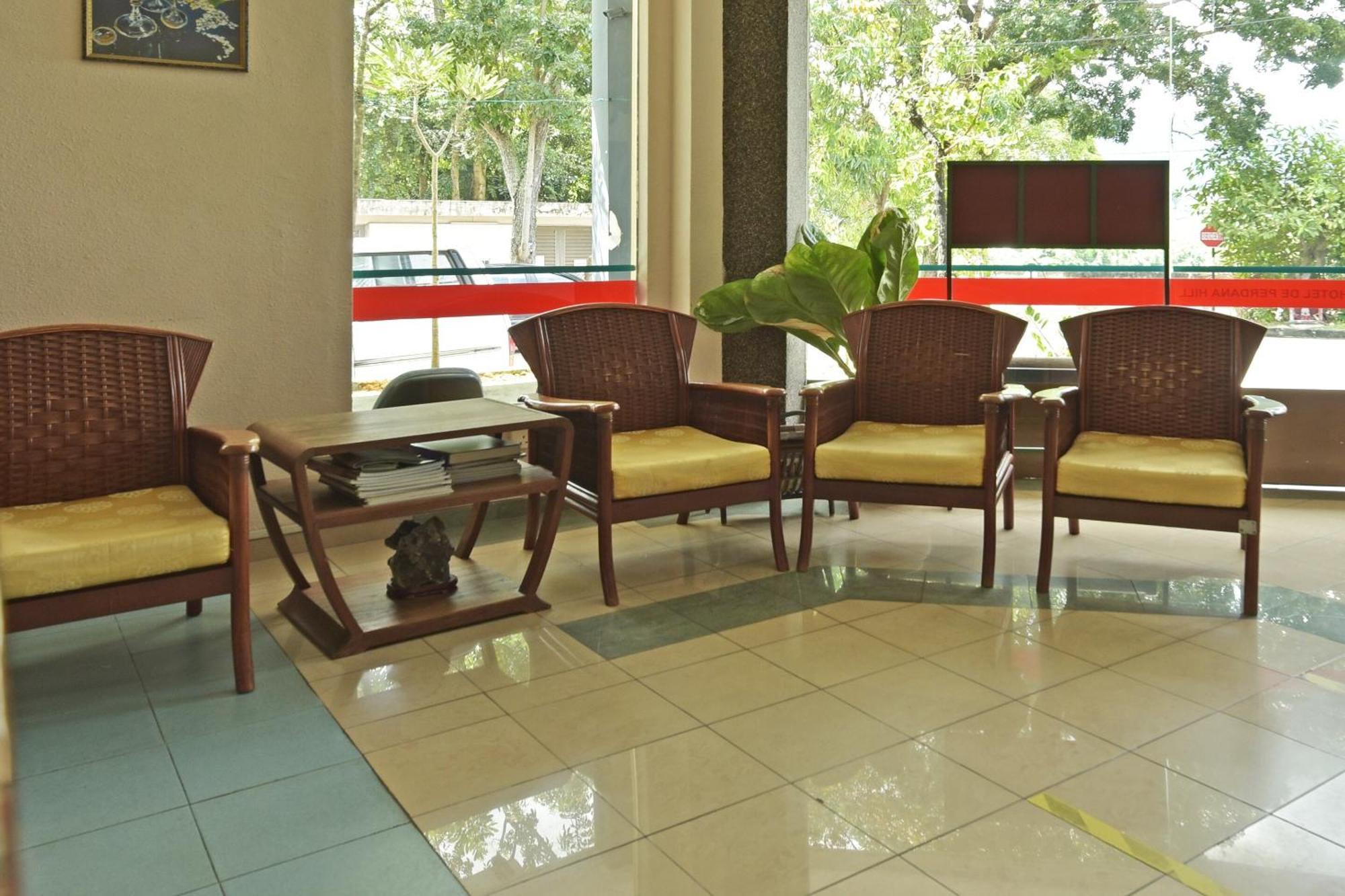 Super Oyo 44036 Hotel De Perdana Hill Batu Pahat Esterno foto