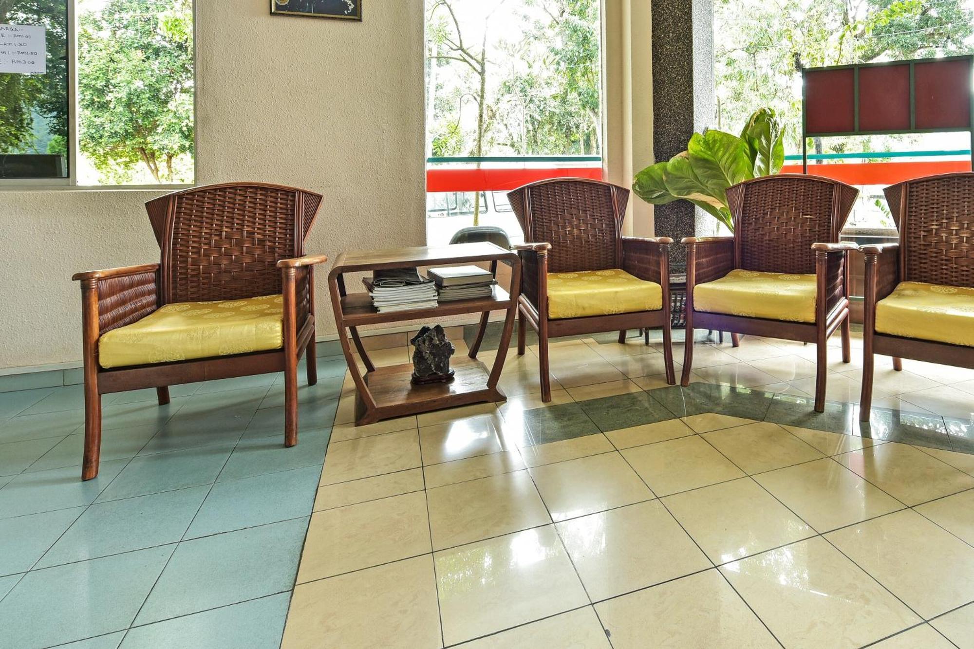 Super Oyo 44036 Hotel De Perdana Hill Batu Pahat Esterno foto